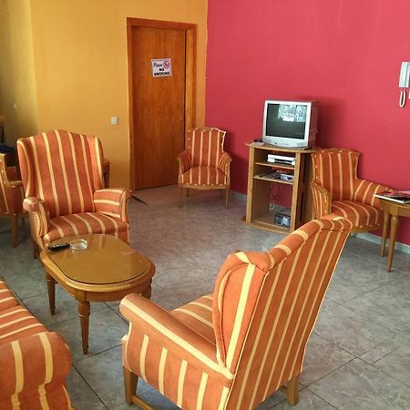 Tenerife Hostel Los Cristianos  Buitenkant foto