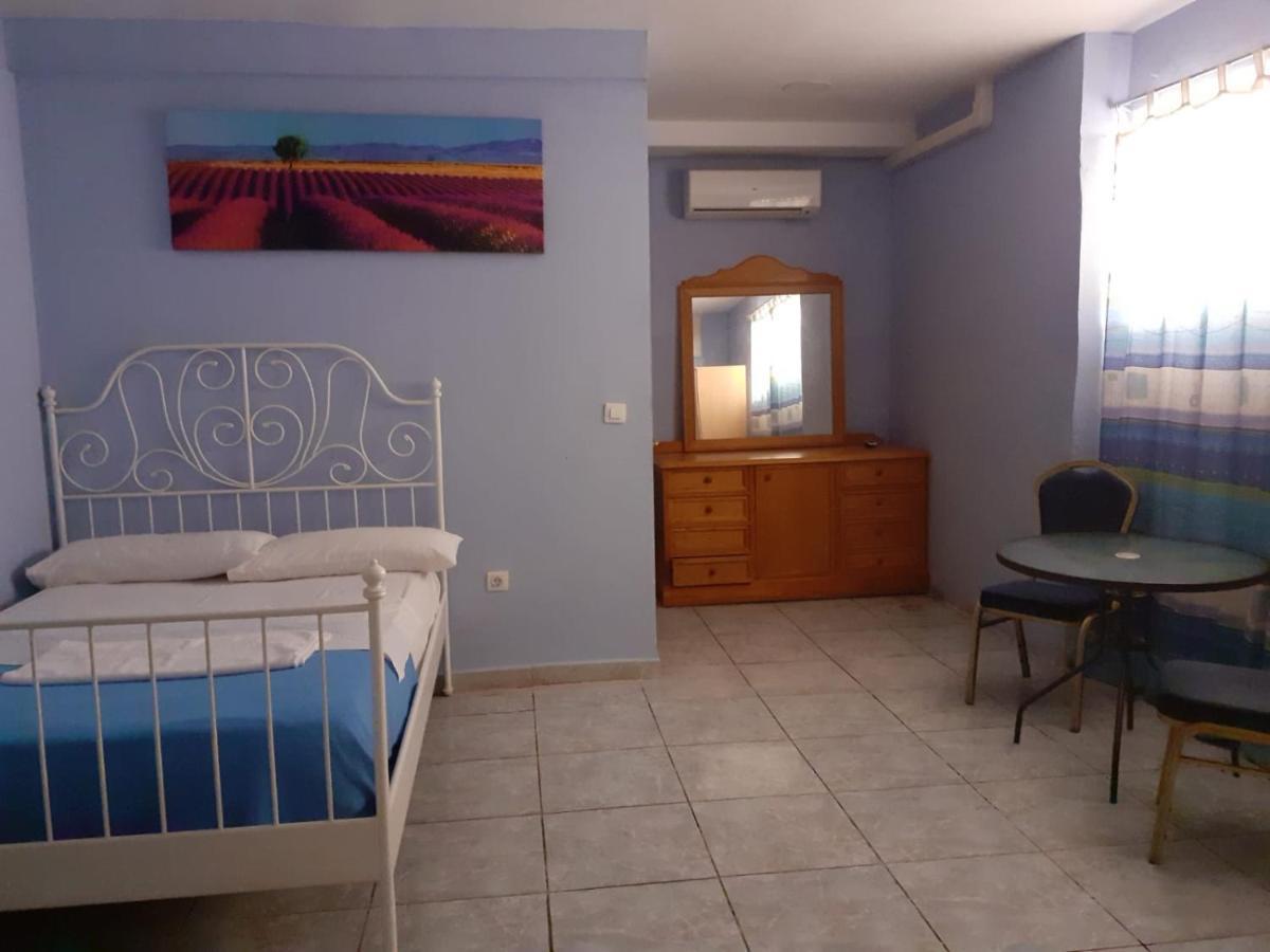 Tenerife Hostel Los Cristianos  Buitenkant foto