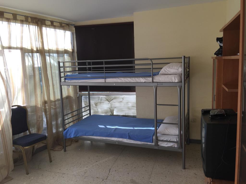 Tenerife Hostel Los Cristianos  Kamer foto