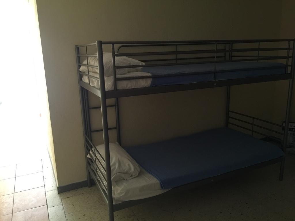 Tenerife Hostel Los Cristianos  Kamer foto