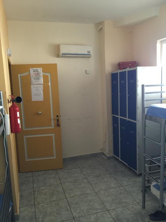Tenerife Hostel Los Cristianos  Buitenkant foto